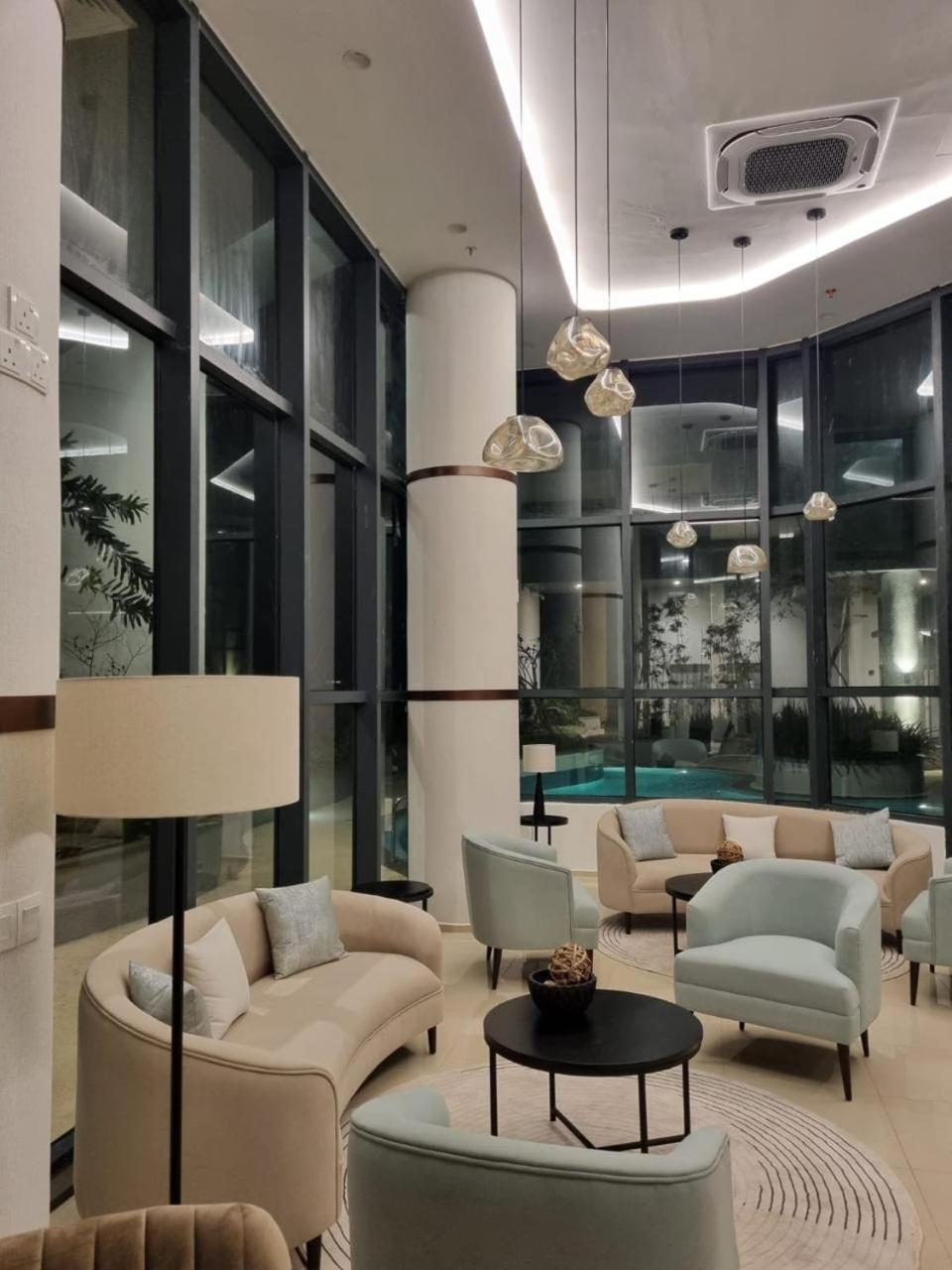 Tri-zen Apartment, Tower 02, 38f, A3 & A5 *